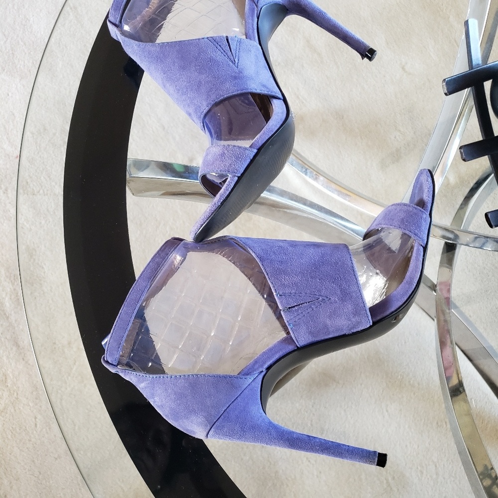 Bcbg shoes size 8.5 color blue with lavender tint